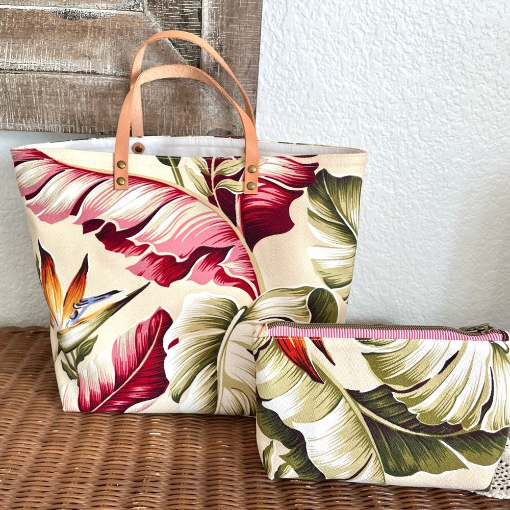 NEW Hawaiian Print Matching Tote and Pouch Set - Barkcloth, Leather Handles
